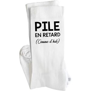 Planetee Chaussettes Pile En Retard Humoristiques Homme Taille 37-40 – Cadeau Original et Drôle pour Collègue, Famille ou Ami – Idée Cadeau Insolite Anniversaire, Noël, Secret Santa - Publicité Planetee Chaussettes Pile En Retard Humoristiques Homme Taille 37-40 – Cadeau Original et Drôle pour Collègue, Famille ou Ami – Idée Cadeau Insolite Anniversaire, Noël, Secret Santa - Publicité
