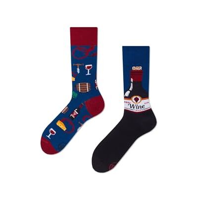 Many Mornings Cabernet SOCKvignon Chaussettes dépareillées Vin Rouge, Vin - Publicité Many Mornings Cabernet SOCKvignon Chaussettes dépareillées Vin Rouge, Vin - Publicité