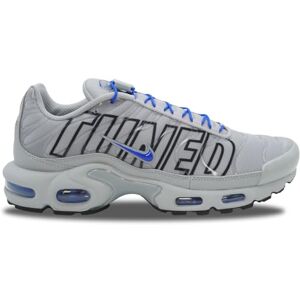 Nike Air Max Plus TN Wolf Grey Racer Blue - Publicité Nike Air Max Plus TN Wolf Grey Racer Blue - Publicité