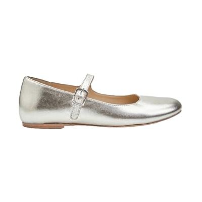 BATA Ballerines pour Fille by - Publicité BATA Ballerines pour Fille by - Publicité
