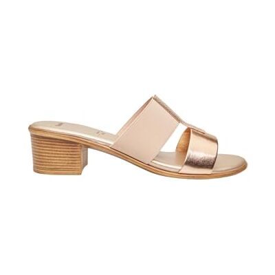BATA Mules femme à talon moyen - Publicité BATA Mules femme à talon moyen - Publicité