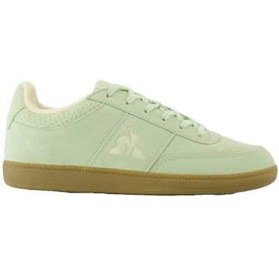 Le Coq Sportif LCS Derby Suede W Chaussures de Ville pour Femme Dessus en Cuir Velours Doublure Textile Semelle Caoutchouc Taille 41 Couleur Vert Mousse Gum - Publicité Le Coq Sportif LCS Derby Suede W Chaussures de Ville pour Femme Dessus en Cuir Velours Doublure Textile Semelle Caoutchouc Taille 41 Couleur Vert Mousse Gum - Publicité
