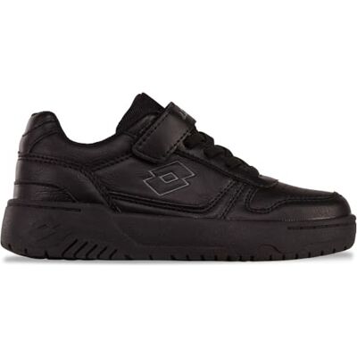 Lotto Chaussure Enfant - Look Rétro Sportif - Publicité Lotto Chaussure Enfant - Look Rétro Sportif - Publicité