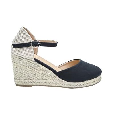 BATA Espadrilles Comfortables - Publicité BATA Espadrilles Comfortables - Publicité