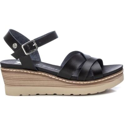 XTI Sandale Femme Noir Chaussures confortables et polyvalentes Mode décontractée Modèle 14285303 (Taille39) - Publicité XTI Sandale Femme Noir Chaussures confortables et polyvalentes Mode décontractée Modèle 14285303 (Taille39) - Publicité
