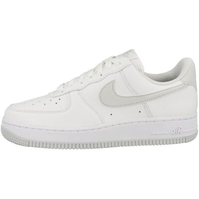 Nike Chaussures Wmns Air Force 1 '07 Next Nature CODE DV3808-104 - Publicité Nike Chaussures Wmns Air Force 1 '07 Next Nature CODE DV3808-104 - Publicité