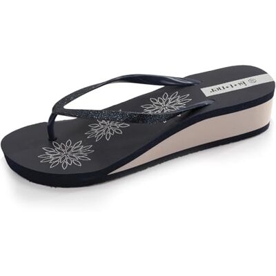 Isotoner Tongs femme à talon de 4 cm, confortables et légères, 39, marine - Publicité Isotoner Tongs femme à talon de 4 cm, confortables et légères, 39, marine - Publicité