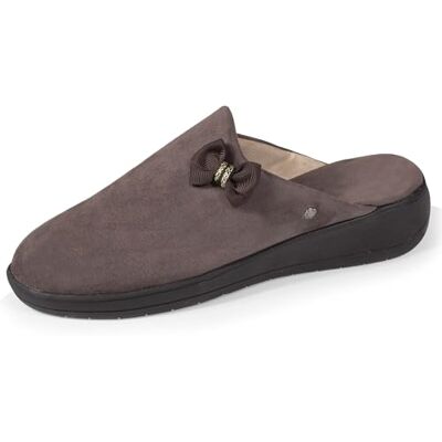 Isotoner Chaussons pantoufles Mules femme petit talon de 4,5 cm, 37, taupe - Publicité Isotoner Chaussons pantoufles Mules femme petit talon de 4,5 cm, 37, taupe - Publicité