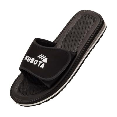 Kubota Claquettes à scratch Homme – Sandales été – Claquettes avec fermeture auto-agrippante – Chaussures pour piscine et plage – Chaussons – Noir – 48 - Publicité Kubota Claquettes à scratch Homme – Sandales été – Claquettes avec fermeture auto-agrippante – Chaussures pour piscine et plage – Chaussons – Noir – 48 - Publicité