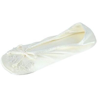 Isotoner Chaussons ballerines en satin avec perle brodée pour femme, ivoire, 38/39 EU - Publicité Isotoner Chaussons ballerines en satin avec perle brodée pour femme, ivoire, 38/39 EU - Publicité