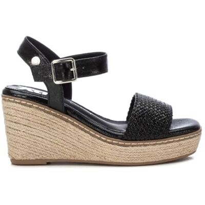 XTI Sandale Femme Noir Chaussures confortables et polyvalentes Mode décontractée Modèle 14382803 (Taille40) - Publicité XTI Sandale Femme Noir Chaussures confortables et polyvalentes Mode décontractée Modèle 14382803 (Taille40) - Publicité