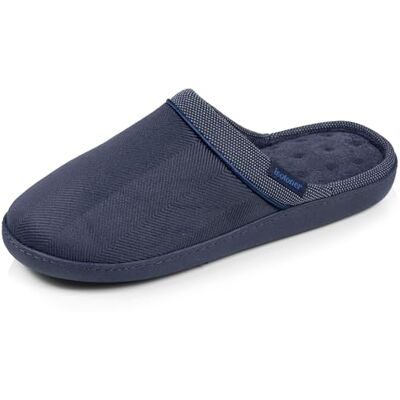 Isotoner Chaussons pantoufles Mules homme velours ultra doux, semelle ergonomique soutien plantaire, mousse à mémoire forme, 46, marine - Publicité Isotoner Chaussons pantoufles Mules homme velours ultra doux, semelle ergonomique soutien plantaire, mousse à mémoire forme, 46, marine - Publicité