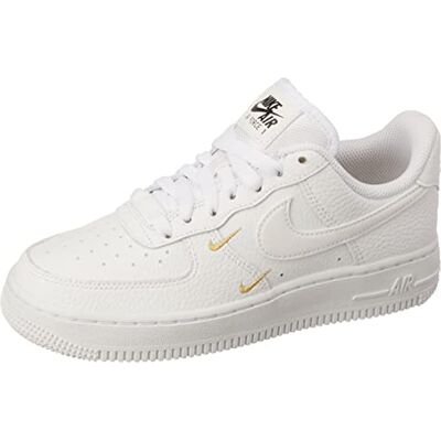 Nike WMNS Air Force 1 '07 Chaussures de Basket Femme, White Metallic Gold Black White, 35.5 EU - Publicité Nike WMNS Air Force 1 '07 Chaussures de Basket Femme, White Metallic Gold Black White, 35.5 EU - Publicité