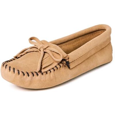 Minnetonka Kilty Suede Moc 107t, Mocassins (loafers) femme Beige Beige (Taupe), 40.5 - Publicité Minnetonka Kilty Suede Moc 107t, Mocassins (loafers) femme Beige Beige (Taupe), 40.5 - Publicité