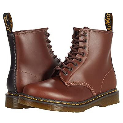 Dr. Martens 8 Eye Boot, Rangers, Brown Abruzzo Wp & Black Abruzzo Wp, - Publicité Dr. Martens 8 Eye Boot, Rangers, Brown Abruzzo Wp & Black Abruzzo Wp, - Publicité