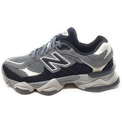 New Balance 9060 Chaussures de sport Gris/Noir, maille et daim, semelle amortissante, design chunky, Gris et noir., 40 EU - Publicité New Balance 9060 Chaussures de sport Gris/Noir, maille et daim, semelle amortissante, design chunky, Gris et noir., 40 EU - Publicité