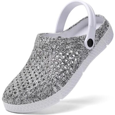 ELIOGN Sabot Plastique Femme Respirant Fermé Chaussures de Jardin D'Été Amants Pantoufles Plage Sandales Femmes Piscine Sandales Chaussons Gris 40 - Publicité ELIOGN Sabot Plastique Femme Respirant Fermé Chaussures de Jardin D'Été Amants Pantoufles Plage Sandales Femmes Piscine Sandales Chaussons Gris 40 - Publicité