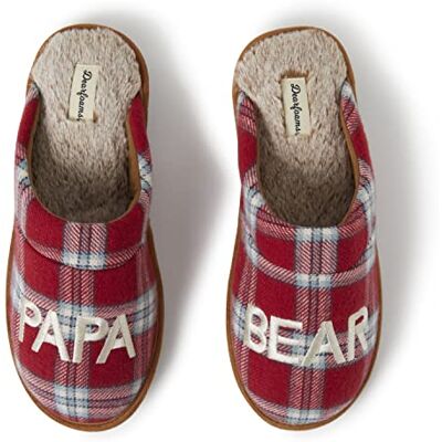 Dearfoams Homme Gifts pour Papa Funny Fathers Day Papa Bear Slipper Chausson Rouge Bleu Plaid, X-Large - Publicité Dearfoams Homme Gifts pour Papa Funny Fathers Day Papa Bear Slipper Chausson Rouge Bleu Plaid, X-Large - Publicité