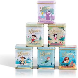 Pastiglie Leone Leone depuis 1857 – Petites Boîtes en métal Pastilles Leone Collection Il Était Une Fois Bonbons Assortis Rafraîchissants et Bonbons aux Fruits des Bois – 6 Petites Boîtes en métal de 30g (6 x 30g) - Publicité Pastiglie Leone Leone depuis 1857 – Petites Boîtes en métal Pastilles Leone Collection Il Était Une Fois Bonbons Assortis Rafraîchissants et Bonbons aux Fruits des Bois – 6 Petites Boîtes en métal de 30g (6 x 30g) - Publicité