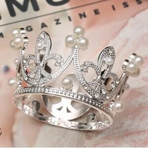 LEEMASING Mini Couronne Gâteau Topper Diadème Petits Cupcakes Couronne pour Baby Shower Anniversaire Mariage Noël Princesse Thème Fête Décorations Nouveau-Né Photo Prop Argent - Publicité LEEMASING Mini Couronne Gâteau Topper Diadème Petits Cupcakes Couronne pour Baby Shower Anniversaire Mariage Noël Princesse Thème Fête Décorations Nouveau-Né Photo Prop Argent - Publicité