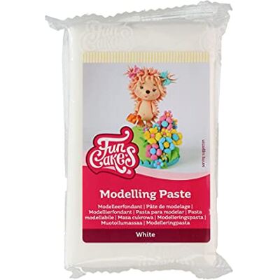 FunCakes Pâte de Modelage Blanc: parfaite pour modeler des figurines, des décorations de gâteaux et des volants. Solide, lisse et flexible. Halal, casher et sans gluten. 250 g. Publicité FunCakes Pâte de Modelage Blanc: parfaite pour modeler des figurines, des décorations de gâteaux et des volants. Solide, lisse et flexible. Halal, casher et sans gluten. 250 g. Publicité