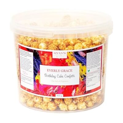 Everly Grace Popcorn – Birthday Cake Confetti, 600 g – Seau de popcorn à la vanille et aux éclats de sucre de notre manufacture à Augsbourg, Allemagne - Publicité Everly Grace Popcorn – Birthday Cake Confetti, 600 g – Seau de popcorn à la vanille et aux éclats de sucre de notre manufacture à Augsbourg, Allemagne - Publicité