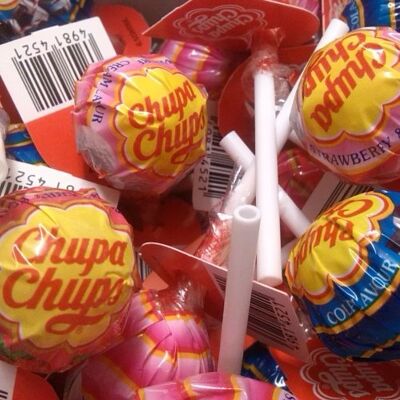Chupa Chups Lollies Saveurs Variées - Lollies - Publicité Chupa Chups Lollies Saveurs Variées - Lollies - Publicité