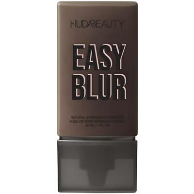 Huda Beauty Easy Blur Natural Airbrush Foundation - Espresso 600n - Fond de teint - Publicité Huda Beauty Easy Blur Natural Airbrush Foundation - Espresso 600n - Fond de teint - Publicité