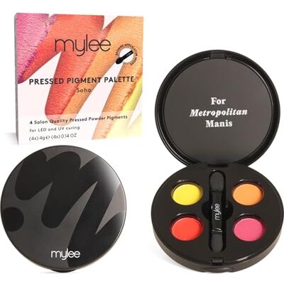 MYLEE Palette de pigments pressés pour ongles Soho 4 pigments mats - Publicité MYLEE Palette de pigments pressés pour ongles Soho 4 pigments mats - Publicité