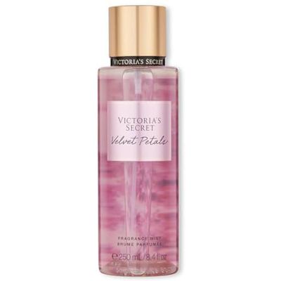 Victoria's Secret Vittoria Seecret Eau Parfumée Pour Le Corps Divers Parfum 250 Ml (1 Unité, Velvet Petals) - Publicité Victoria's Secret Vittoria Seecret Eau Parfumée Pour Le Corps Divers Parfum 250 Ml (1 Unité, Velvet Petals) - Publicité