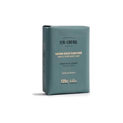 Fer à Cheval Savon Doux Parfumé Surgras 125g Embruns & Cédrat, 96% d'Ingrédients Naturels, Sans Parabènes SLS ALS PEG et EDTA, Enrichi en Huile d'Amande Douce et Beurre de Karité Bio - Publicité Fer à Cheval Savon Doux Parfumé Surgras 125g Embruns & Cédrat, 96% d'Ingrédients Naturels, Sans Parabènes SLS ALS PEG et EDTA, Enrichi en Huile d'Amande Douce et Beurre de Karité Bio - Publicité