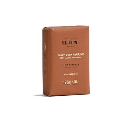Fer à Cheval Savon Doux Parfumé Fleur d'Oranger, 125g, Enrichi en Huile d'Amande Douce et Beurre de Karité Bio, 96% d'Ingrédients d'Origine Naturelle, Sans Parabènes, SLS, ALS, PEG et EDTA - Publicité Fer à Cheval Savon Doux Parfumé Fleur d'Oranger, 125g, Enrichi en Huile d'Amande Douce et Beurre de Karité Bio, 96% d'Ingrédients d'Origine Naturelle, Sans Parabènes, SLS, ALS, PEG et EDTA - Publicité