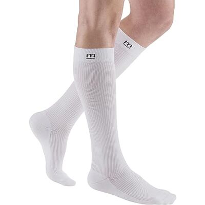 medi mediven active KKL 2 Chaussettes de compression pour un soutien actif au quotidien et au sport Bas de soutien avec renfort au talon, bout fermé, blanc, taille III normale - Publicité medi mediven active KKL 2 Chaussettes de compression pour un soutien actif au quotidien et au sport Bas de soutien avec renfort au talon, bout fermé, blanc, taille III normale - Publicité