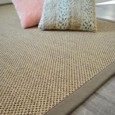 Decoweb Tapis sisal Kidara orge Ganse Taupe 140 x 200 cm - Publicité Decoweb Tapis sisal Kidara orge Ganse Taupe 140 x 200 cm - Publicité