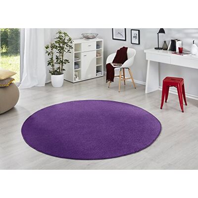 Hanse Home Tapis Fancy Rond Tapis de Salon uni Moderne en Velours pour Salle à Manger, Salon, Chambre d'enfant, Couloir, Chambre à Coucher, Cuisine Violet Diamètre 200 cm - Publicité Hanse Home Tapis Fancy Rond Tapis de Salon uni Moderne en Velours pour Salle à Manger, Salon, Chambre d'enfant, Couloir, Chambre à Coucher, Cuisine Violet Diamètre 200 cm - Publicité