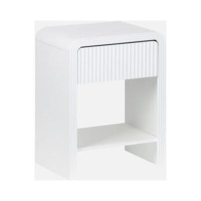 sweeek Table de Chevet Effet Bois Blanc rainuré 1 tiroir. 1 étagère - Publicité sweeek Table de Chevet Effet Bois Blanc rainuré 1 tiroir. 1 étagère - Publicité