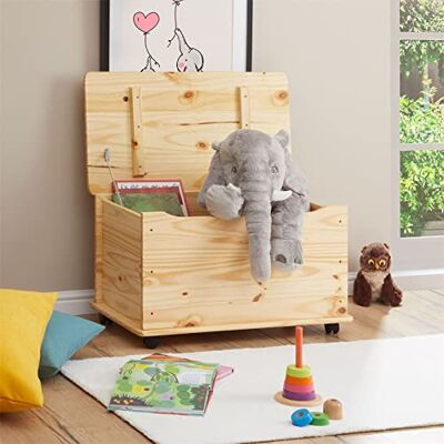 IDIMEX Coffre à Jouets Elisa Coffre de Rangement Malle rectangulaire avec abattant et 4 roulettes, en pin Massif recouvert d'un Vernis Naturel - Publicité IDIMEX Coffre à Jouets Elisa Coffre de Rangement Malle rectangulaire avec abattant et 4 roulettes, en pin Massif recouvert d'un Vernis Naturel - Publicité