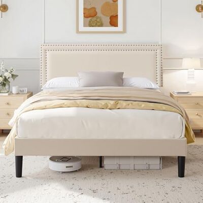 VECELO Lit Double Rembourré 140x190 cm, Velours Doux avec Finition à Clous Argentés, Sommier à Lattes en Bois Solide, Assemblage Facile, Beige - Publicité VECELO Lit Double Rembourré 140x190 cm, Velours Doux avec Finition à Clous Argentés, Sommier à Lattes en Bois Solide, Assemblage Facile, Beige - Publicité