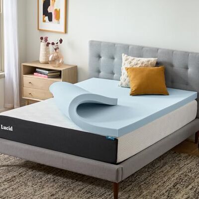 LUCID Surmatelas en Mousse à mémoire de Forme infusée de Gel de 7,6 cm pour très Grand lit californien – Design ventilé – Certifié CertiPur - Publicité LUCID Surmatelas en Mousse à mémoire de Forme infusée de Gel de 7,6 cm pour très Grand lit californien – Design ventilé – Certifié CertiPur - Publicité
