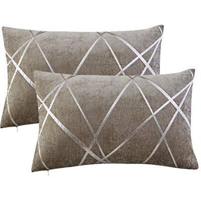 GIGIZAZA Marron Housse de Coussin en Velours Chenille Argent Strie Décoration Taie d'oreiller pour Salon Canapé Chambre 30x50CM Lot de 2 - Publicité GIGIZAZA Marron Housse de Coussin en Velours Chenille Argent Strie Décoration Taie d'oreiller pour Salon Canapé Chambre 30x50CM Lot de 2 - Publicité