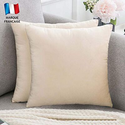 Douceur De Plumes Lot de 2 Housse de Coussin décorative Beige Velours 50x50 cm Uni, Taie d'oreiller Carré Doux et Moderne pour Scandinave Creme, Salon Canapé Chambre (2 Beige) - Publicité Douceur De Plumes Lot de 2 Housse de Coussin décorative Beige Velours 50x50 cm Uni, Taie d'oreiller Carré Doux et Moderne pour Scandinave Creme, Salon Canapé Chambre (2 Beige) - Publicité