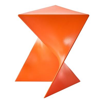 Beliani Table d'Appoint en Plastique Triangulaire Forme Géométrique Orange Pecos - Publicité Beliani Table d'Appoint en Plastique Triangulaire Forme Géométrique Orange Pecos - Publicité