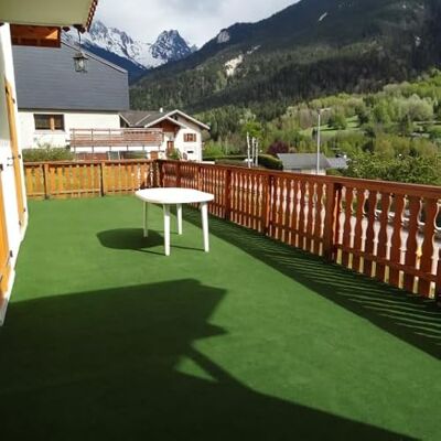 Decoweb Moquette d'extérieur Outdoor sur plots 1,33.00m x 5m = 6.65m² - Publicité Decoweb Moquette d'extérieur Outdoor sur plots 1,33.00m x 5m = 6.65m² - Publicité