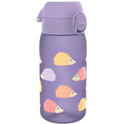 Ion8 Gourde Enfant, 350 ml, Anti-Fuite, Facile à Ouvrir, Verrouillage Sécurisé, Lavable en Lave-Vaisselle, Sans BPA, Poignée de Transport, Facile à Nettoyer, Carbone Neutre, Hérissons - Publicité Ion8 Gourde Enfant, 350 ml, Anti-Fuite, Facile à Ouvrir, Verrouillage Sécurisé, Lavable en Lave-Vaisselle, Sans BPA, Poignée de Transport, Facile à Nettoyer, Carbone Neutre, Hérissons - Publicité