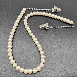 Mimimelon Mimelon Porte-Serviettes en Acier Inoxydable avec chaîne en Fausse Perle, Acier Inoxydable, Blanc, Taille Unique - Publicité Mimimelon Mimelon Porte-Serviettes en Acier Inoxydable avec chaîne en Fausse Perle, Acier Inoxydable, Blanc, Taille Unique - Publicité