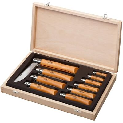 OPINEL La Collection 10 Couteaux Collection Pliants N°02 à N°12 COFFRET en Chêne Couteaux Acier au Carbone Manche en bois de Hêtre - Publicité OPINEL La Collection 10 Couteaux Collection Pliants N°02 à N°12 COFFRET en Chêne Couteaux Acier au Carbone Manche en bois de Hêtre - Publicité