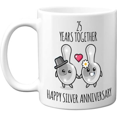 Stuff4 Tasse à café en céramique pour homme et femme – 25 ans ensemble – Happy Silver Anniversary Wedding pour mari, épouse, maman, papa, frère, sœur, 325 ml - Publicité Stuff4 Tasse à café en céramique pour homme et femme – 25 ans ensemble – Happy Silver Anniversary Wedding pour mari, épouse, maman, papa, frère, sœur, 325 ml - Publicité