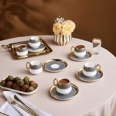 KARACA Suadiye Lot de 12 tasses à café turc et expresso en porcelaine pour 6 tasses à expresso et soucoupes Bleu et doré 90 ml - Publicité KARACA Suadiye Lot de 12 tasses à café turc et expresso en porcelaine pour 6 tasses à expresso et soucoupes Bleu et doré 90 ml - Publicité