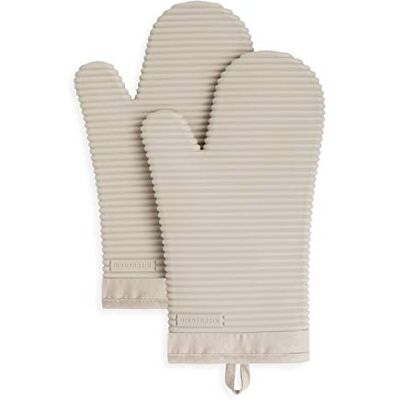 KitchenAid Ensemble de Gants de Cuisine côtelés en Silicone Doux, 17,8 x 33 cm, Milkshake - Publicité KitchenAid Ensemble de Gants de Cuisine côtelés en Silicone Doux, 17,8 x 33 cm, Milkshake - Publicité