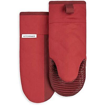 KitchenAid Beacon Lot de 2 maniques antidérapantes Bicolore Rouge/Bordeaux 14,6 x 33 cm - Publicité KitchenAid Beacon Lot de 2 maniques antidérapantes Bicolore Rouge/Bordeaux 14,6 x 33 cm - Publicité